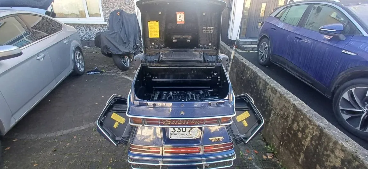 Honda goldwing - Image 3