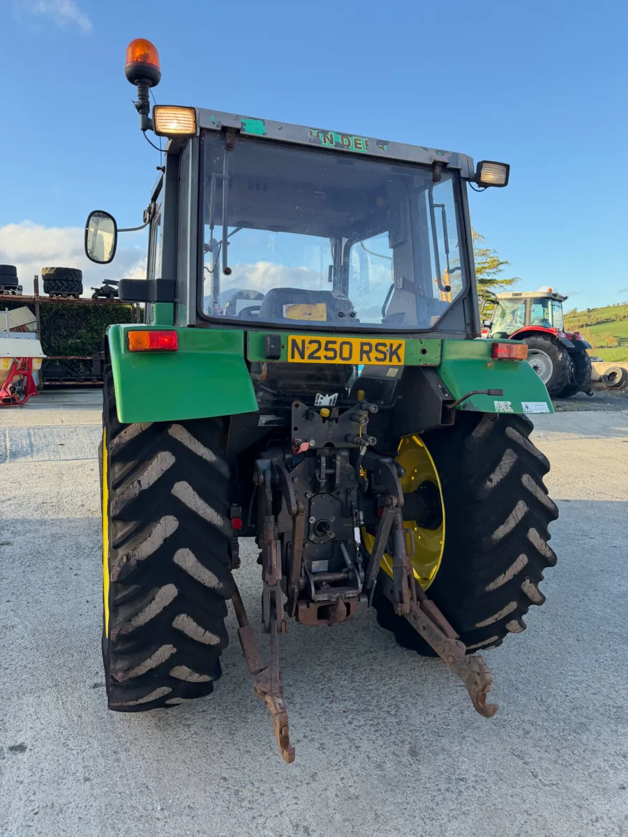 John Deere 3300 - Image 2