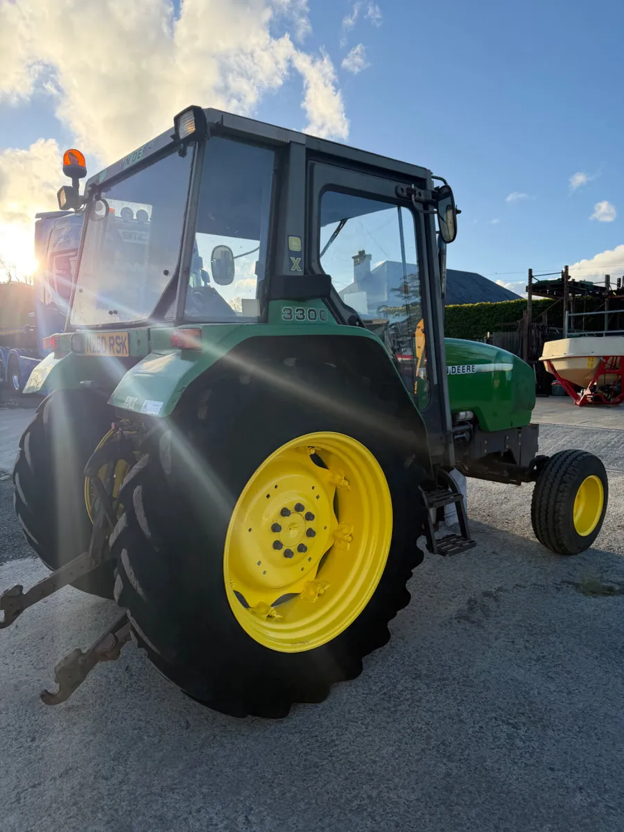 John Deere 3300 - Image 4