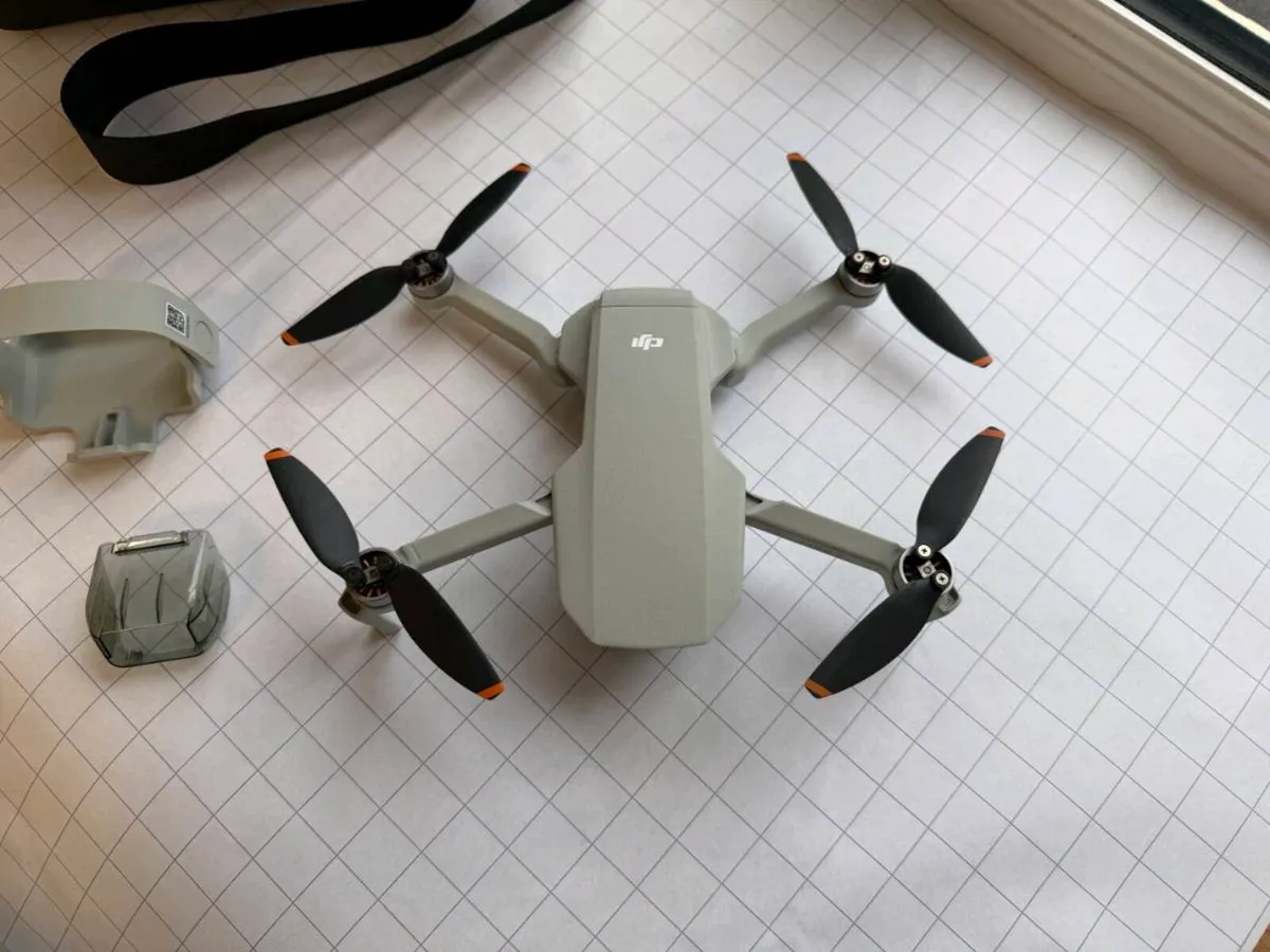 Dji mini 2 fly more combo - Image 1