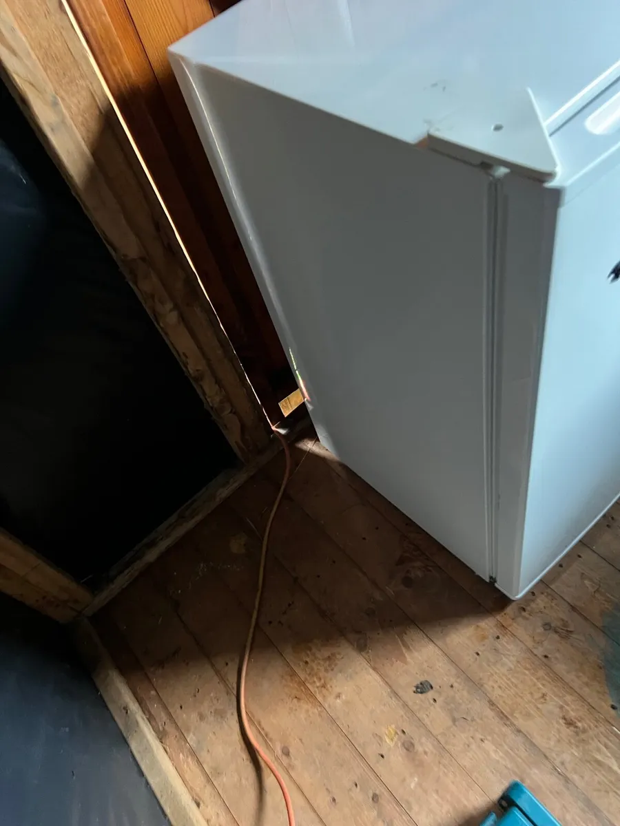 Fridge freezer - Image 2