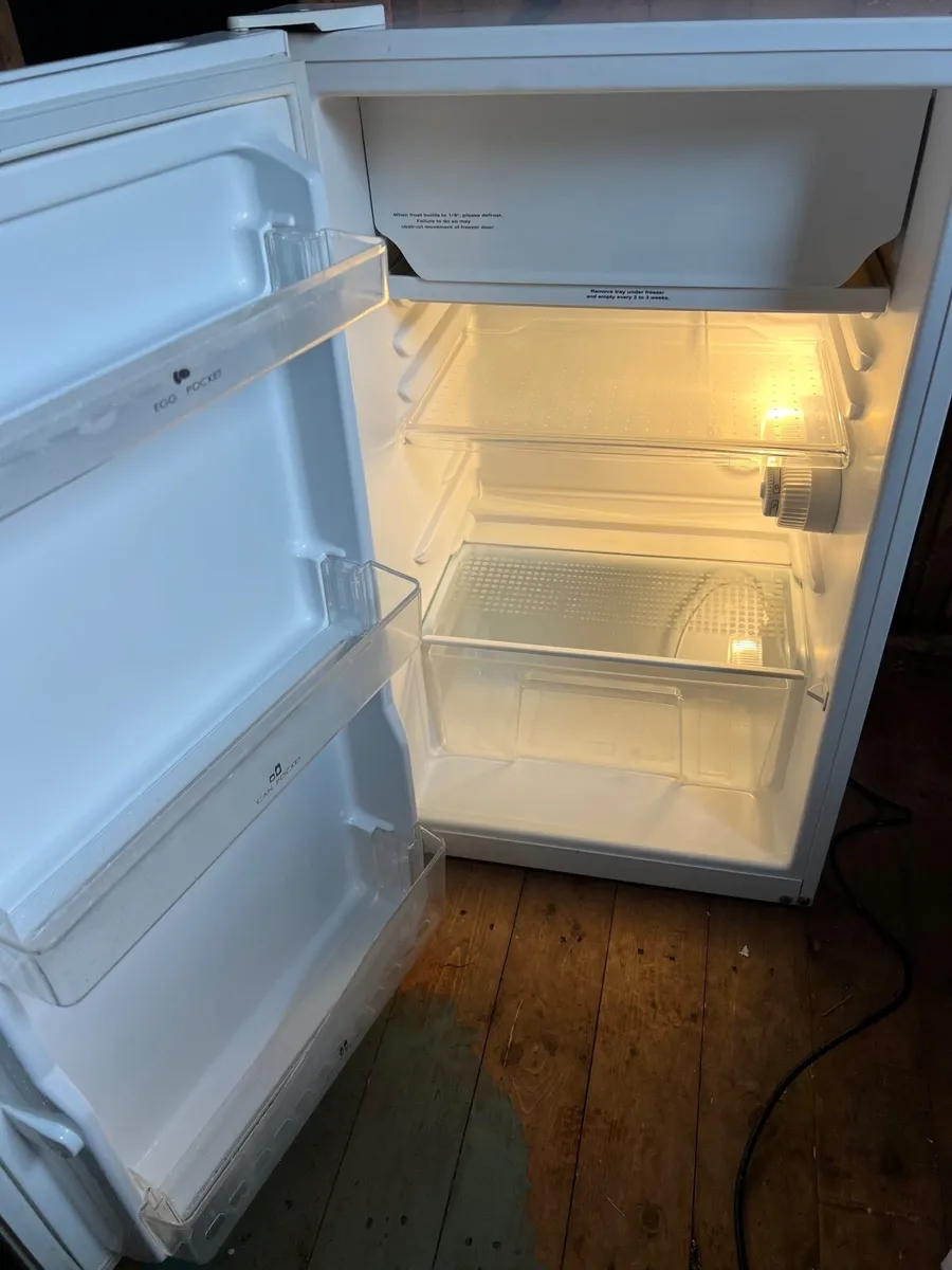 Fridge freezer - Image 4