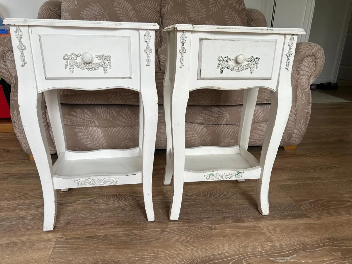 Bedside Tables Shabby Chic - Image 1
