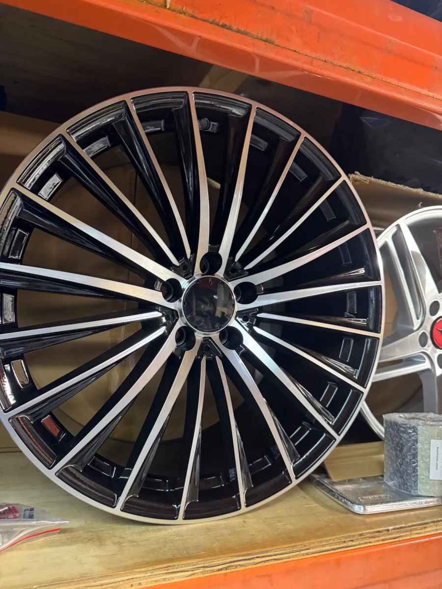 20”Mercedes 5x112 black / pol