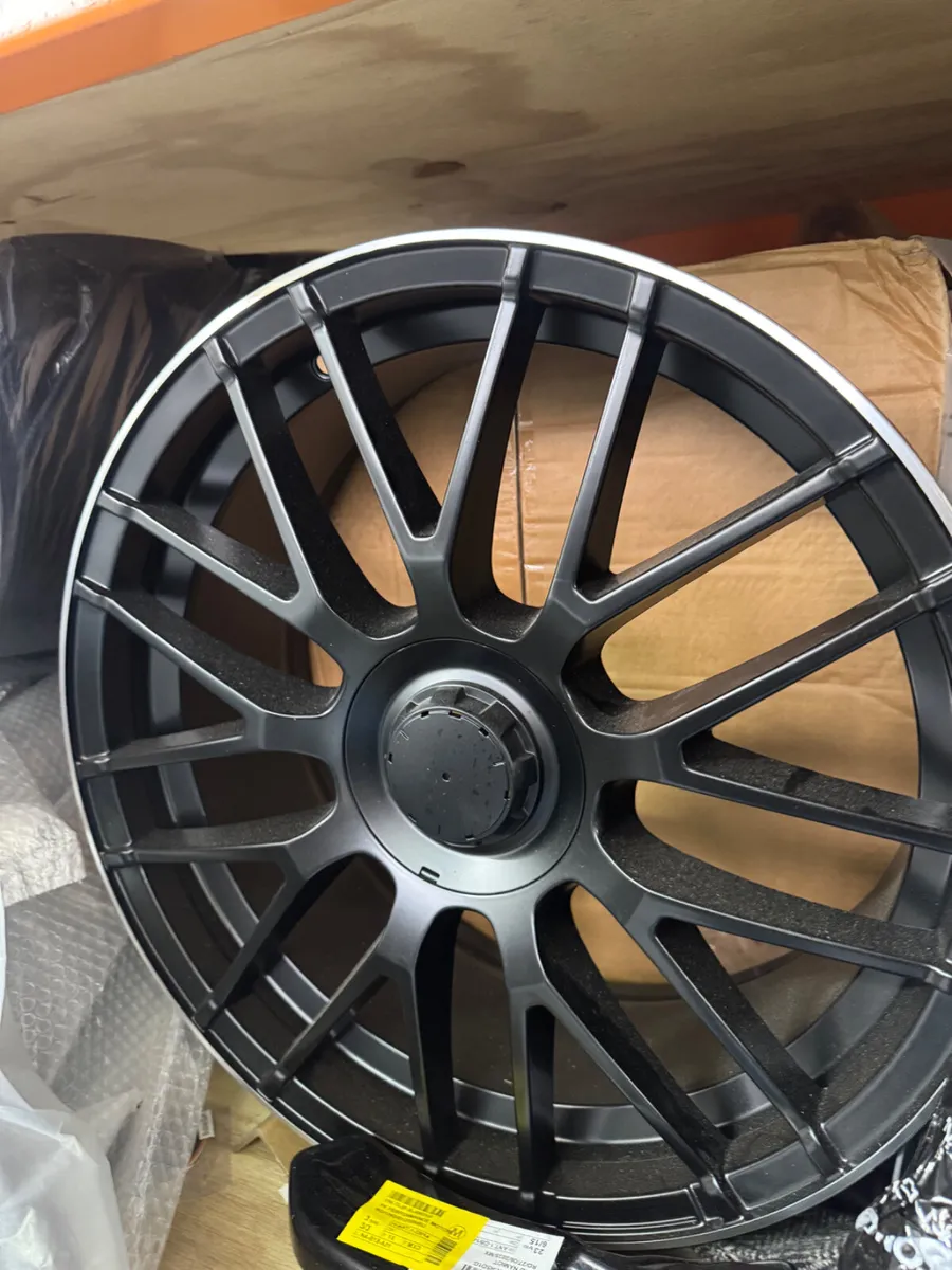 20” Mercedes black Matt 5x112