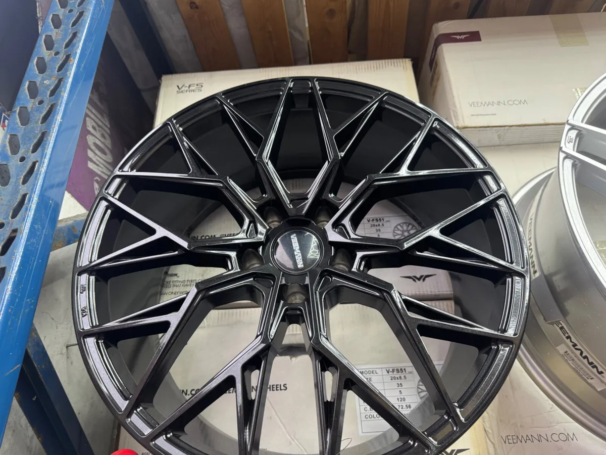 20” veemann gloss black 5x120