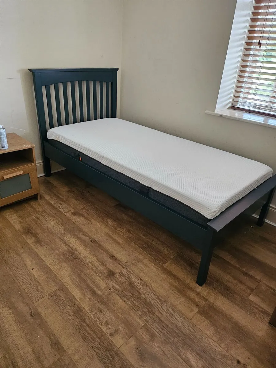 Beds - Image 1
