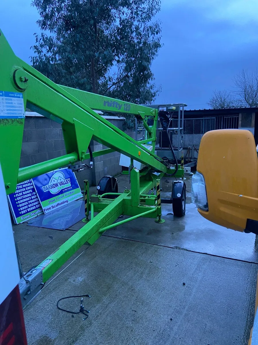 Nifty 120 cherry picker - Image 1