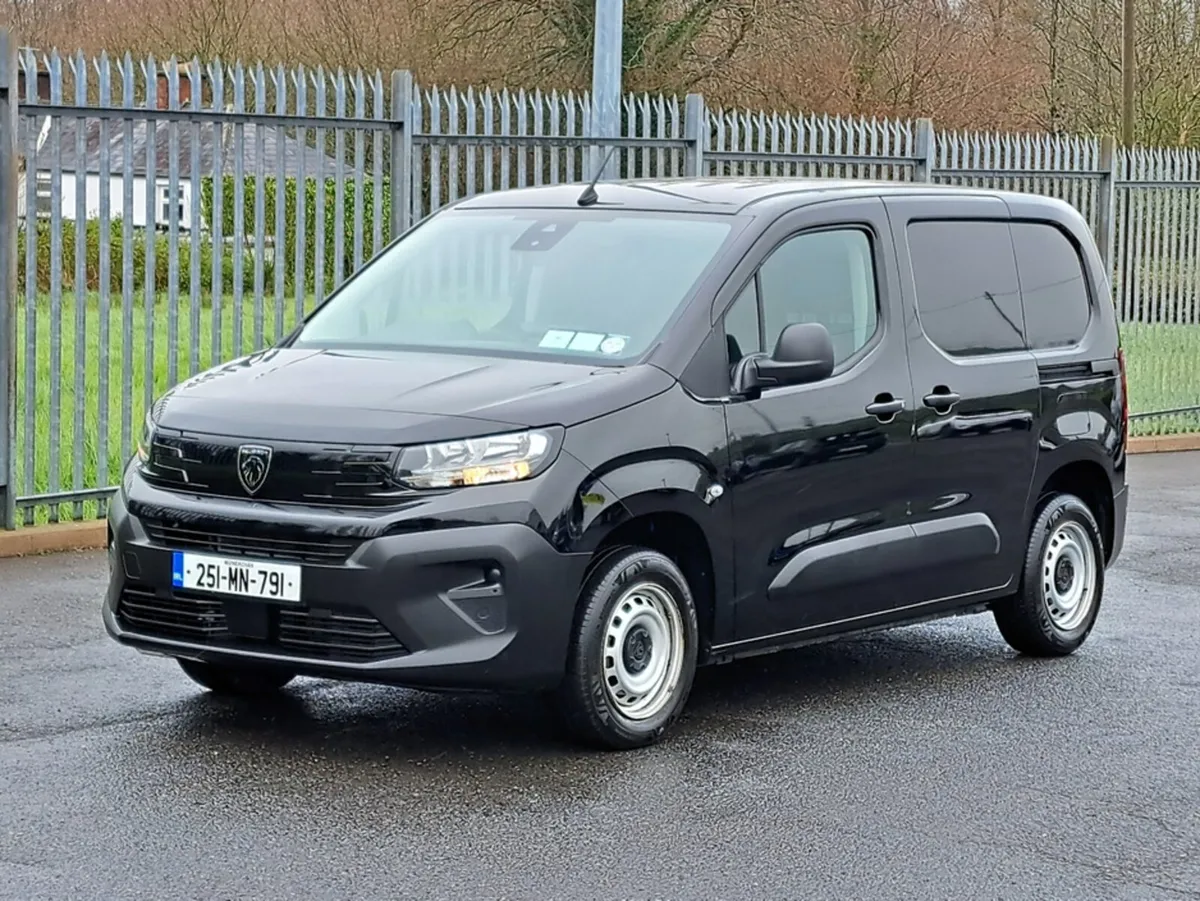 Peugeot Partner PROFESSIONAL PLUS 1.5HDI 100BHP ** - Image 4