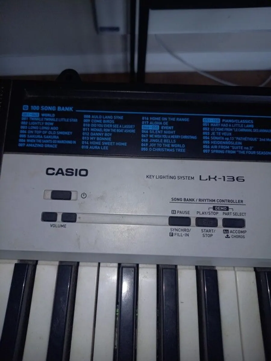 Electronic Keyboard - Image 4