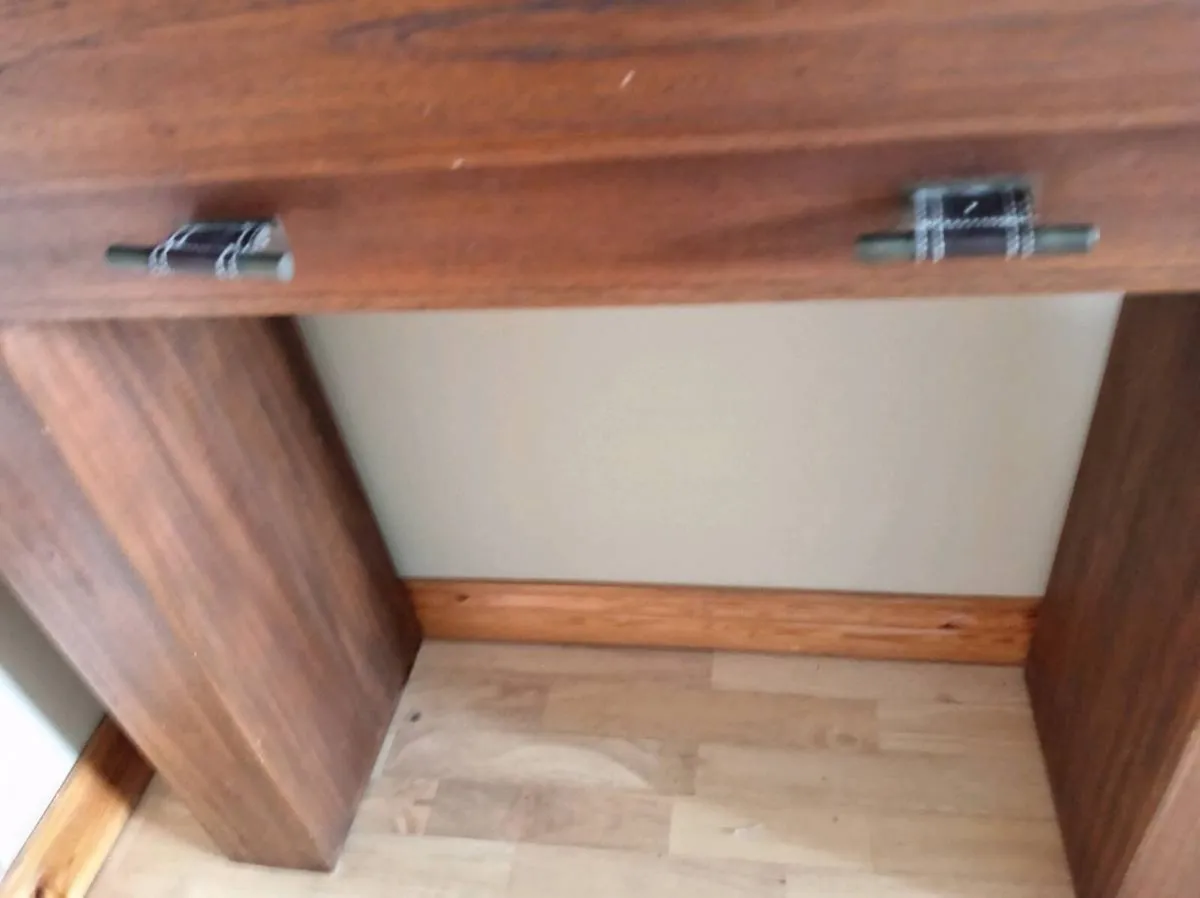 Console table - Image 3