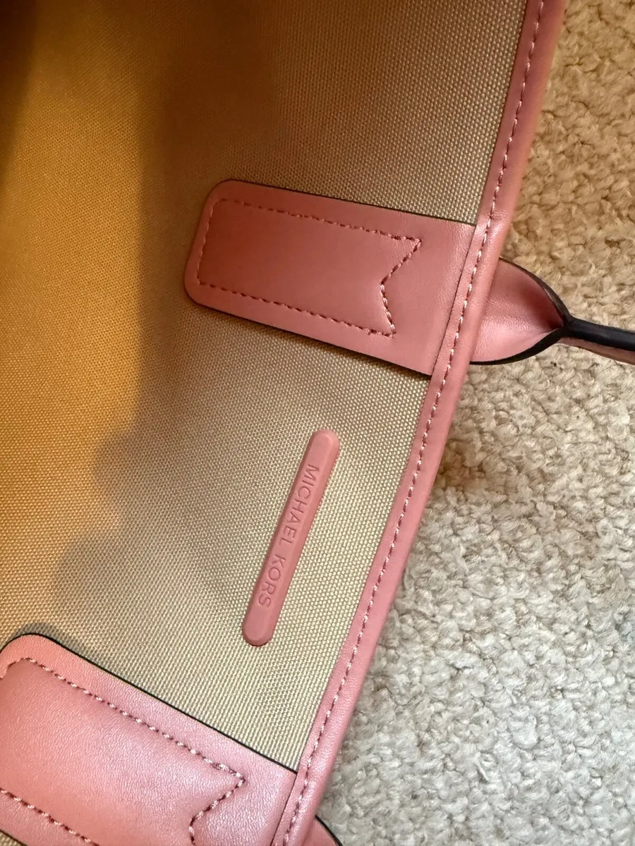 MK tote Bag - Image 1