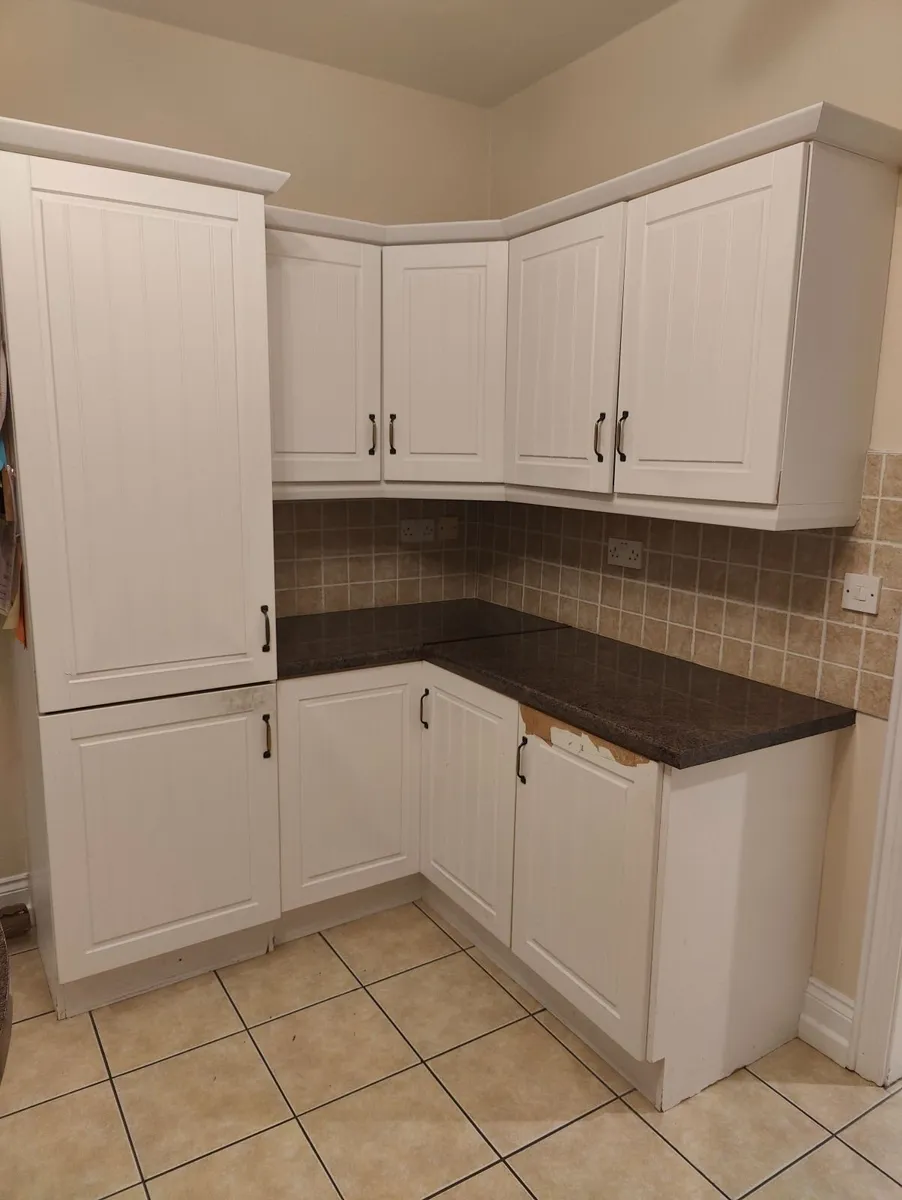 Kitchen doors & cabinets - Image 4