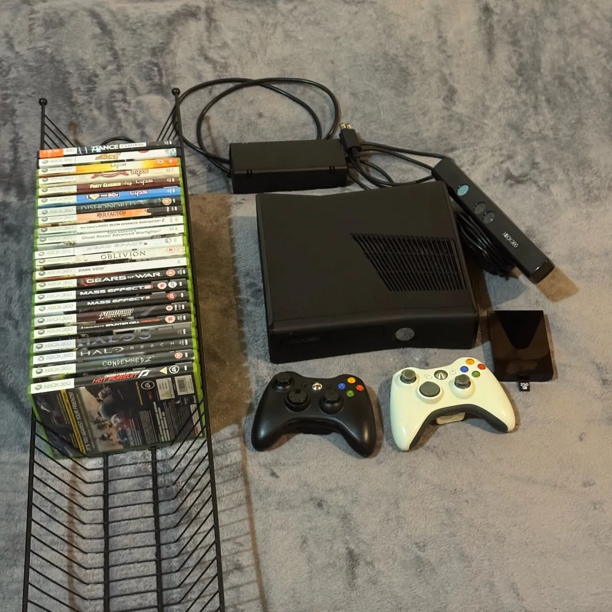 Xbox 360S 250GB - Image 1