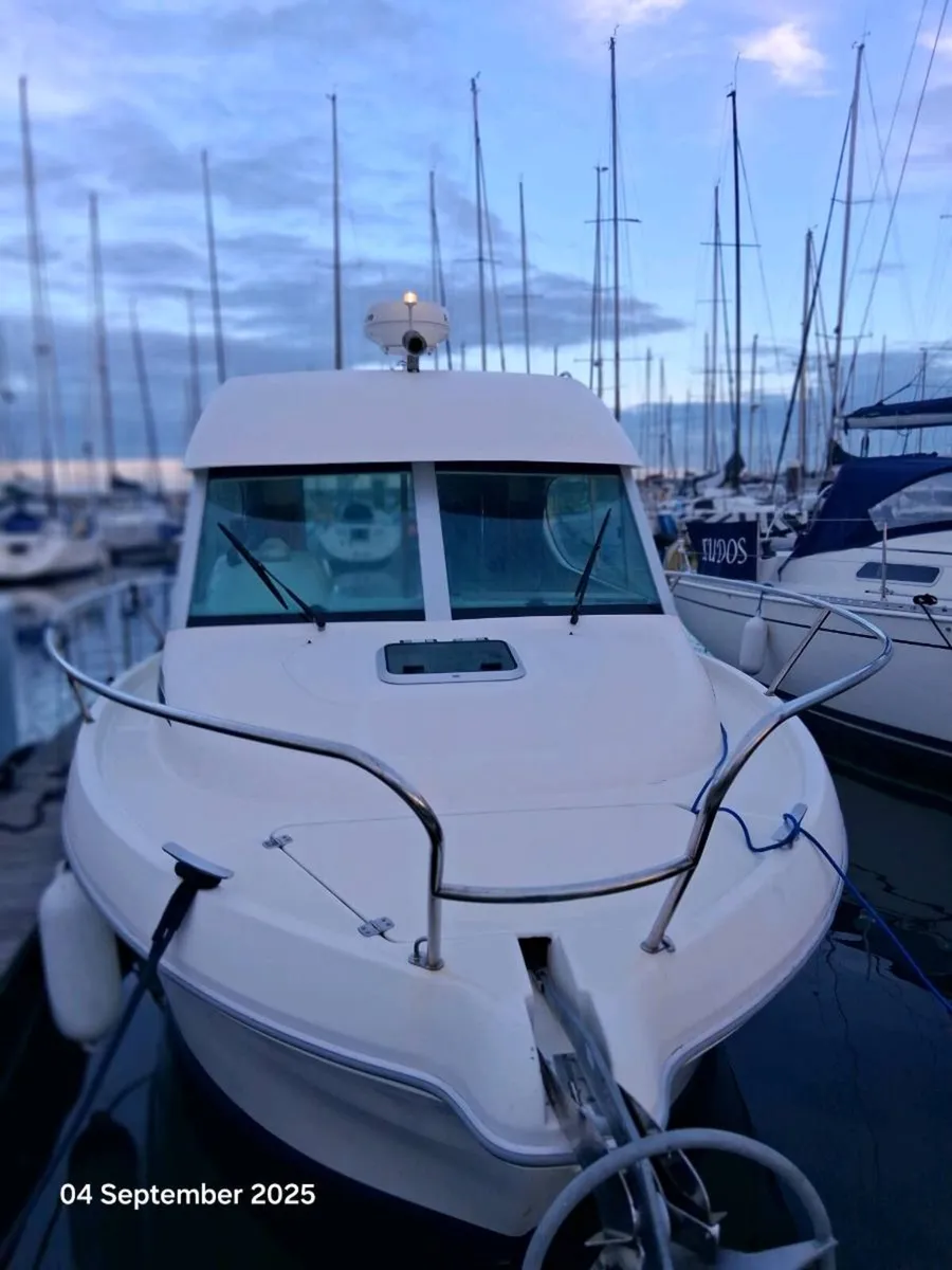 Boat merryfisher 805 - Image 2