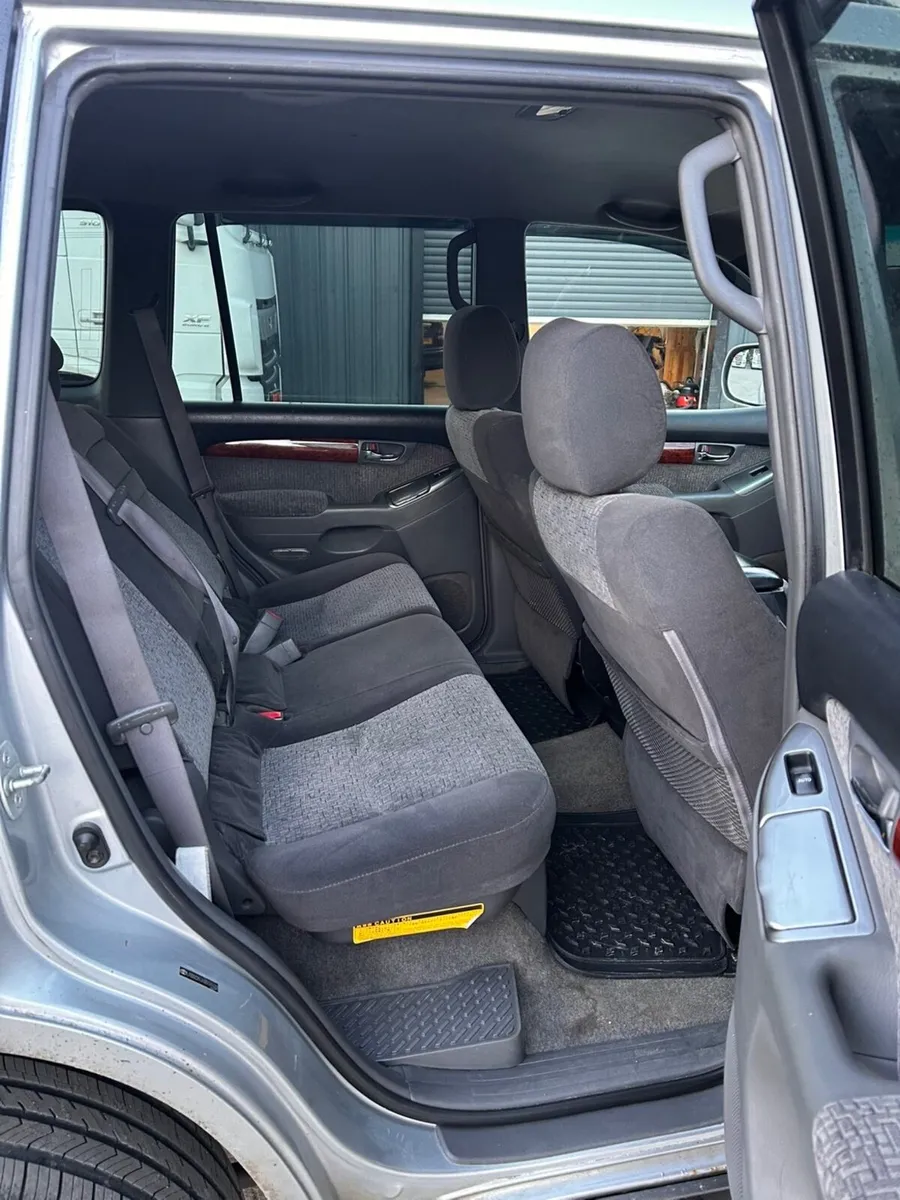 Toyota Land Cruiser 2006 CREWCAB - Image 3