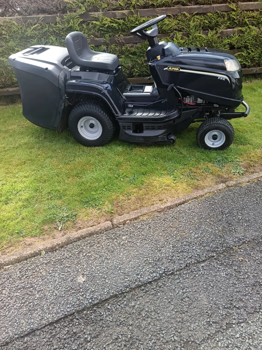 Alpina petrol ride on lawnmower - Image 1