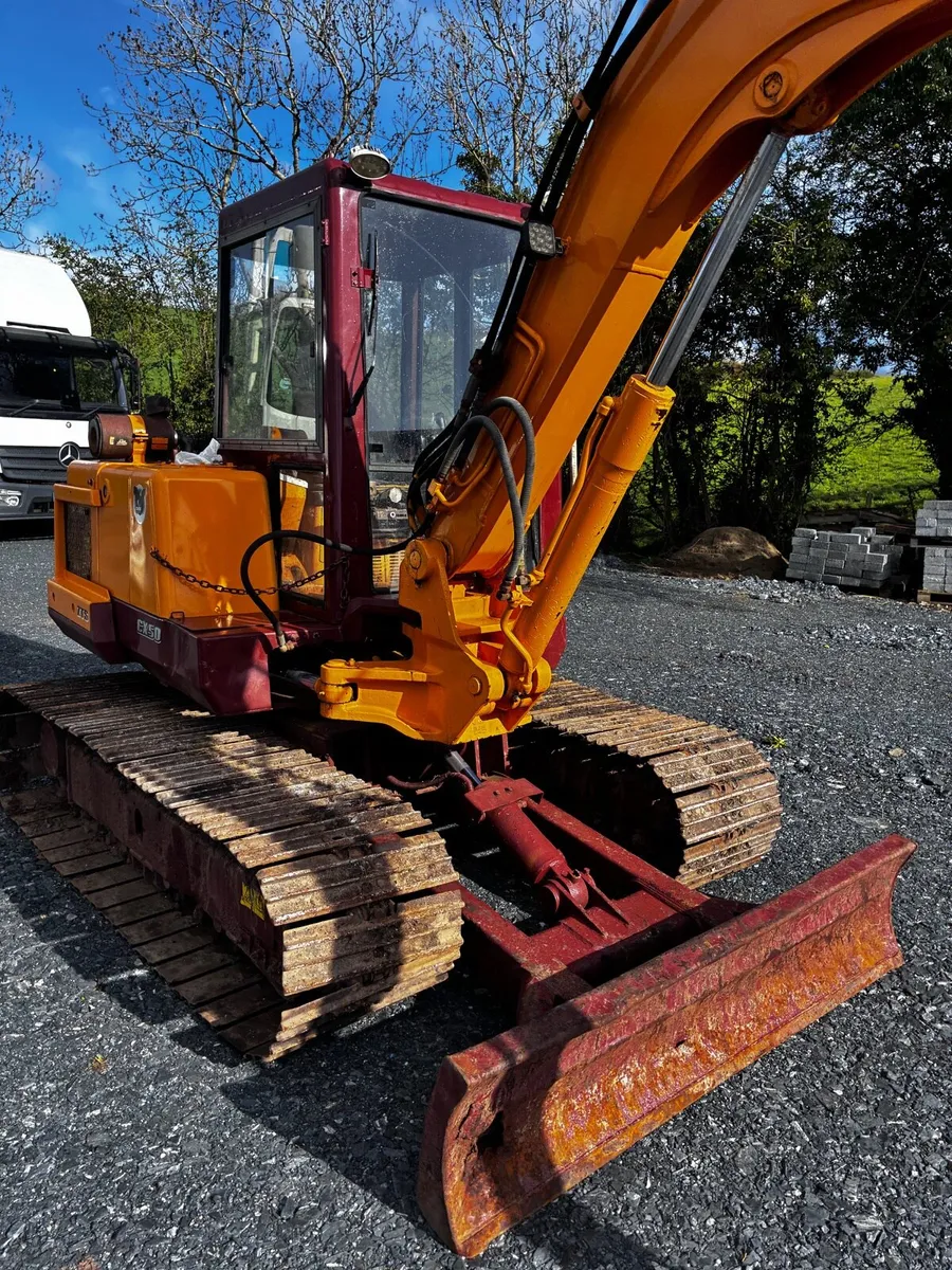 5 tonne case digger - Image 2