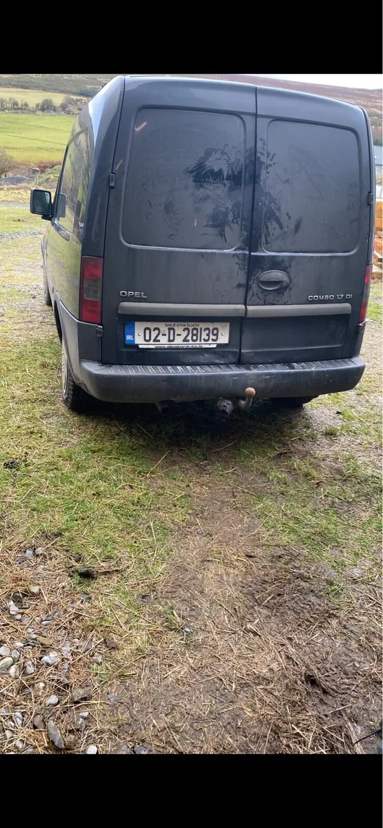 Opel combo 1.7 Di van texted and tax till July - Image 4