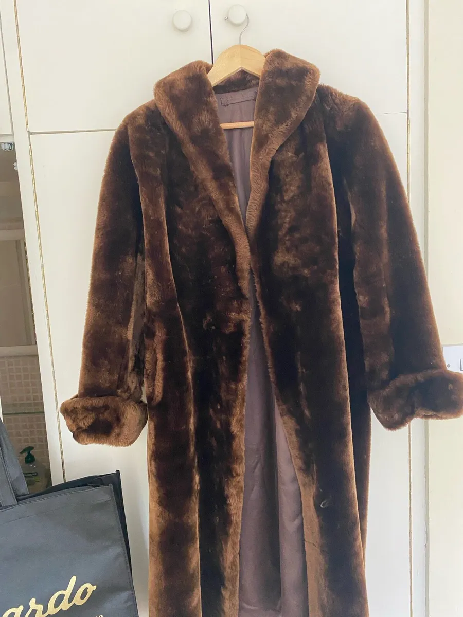 Fur coat - Image 2