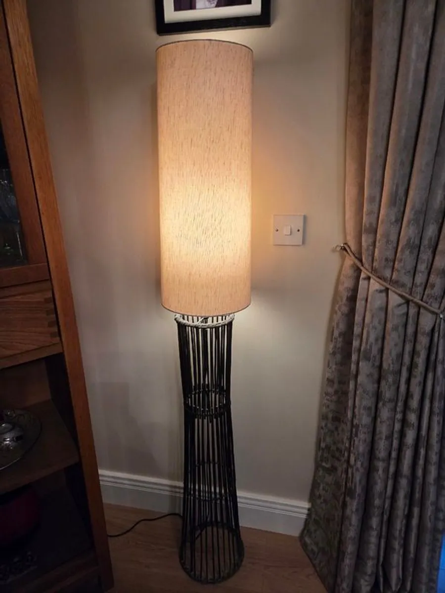 Modern Floor Lamp - Image 2