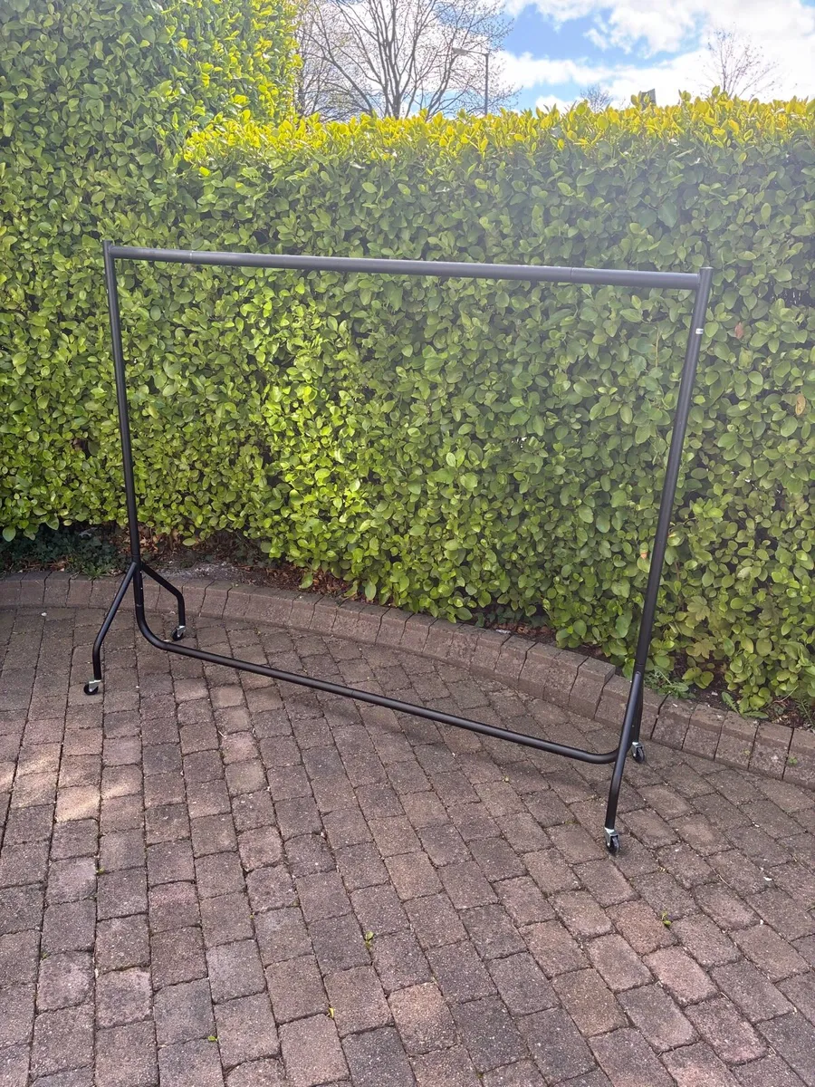 Heavy Duty Clothes Rail 6ft. - Image 3