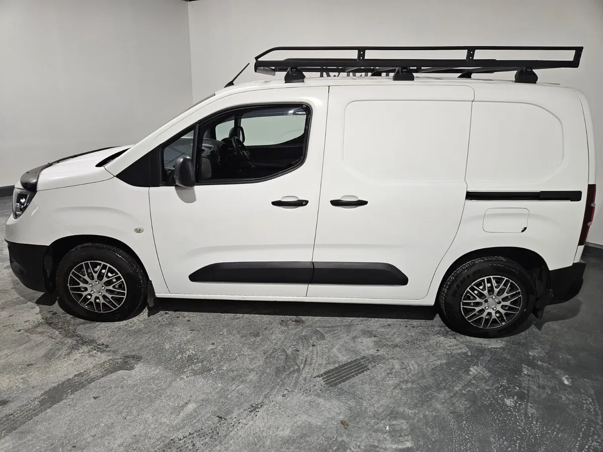 Opel Combo 2021 - Image 3