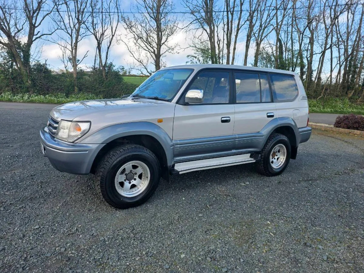 TOYOTA LANDCRUISER PRADO - Image 2