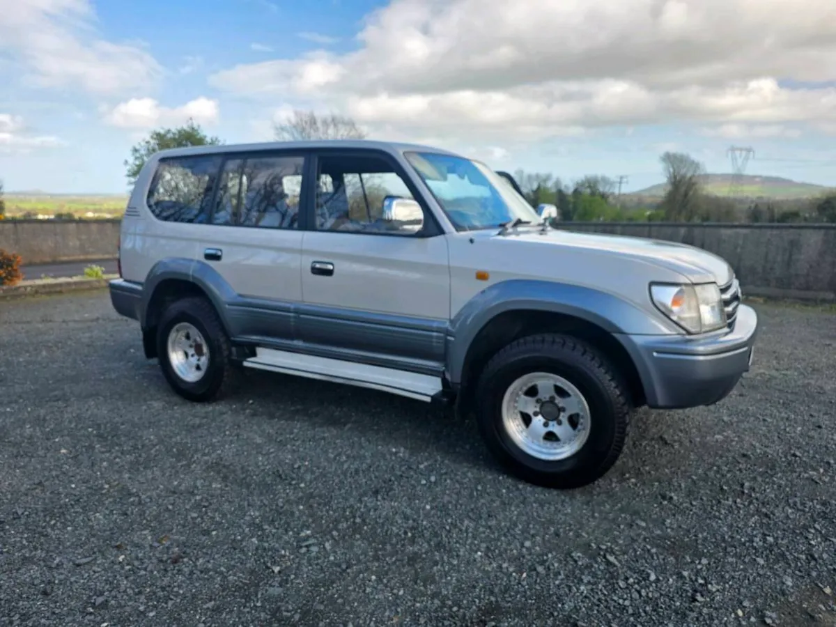 TOYOTA LANDCRUISER PRADO - Image 3