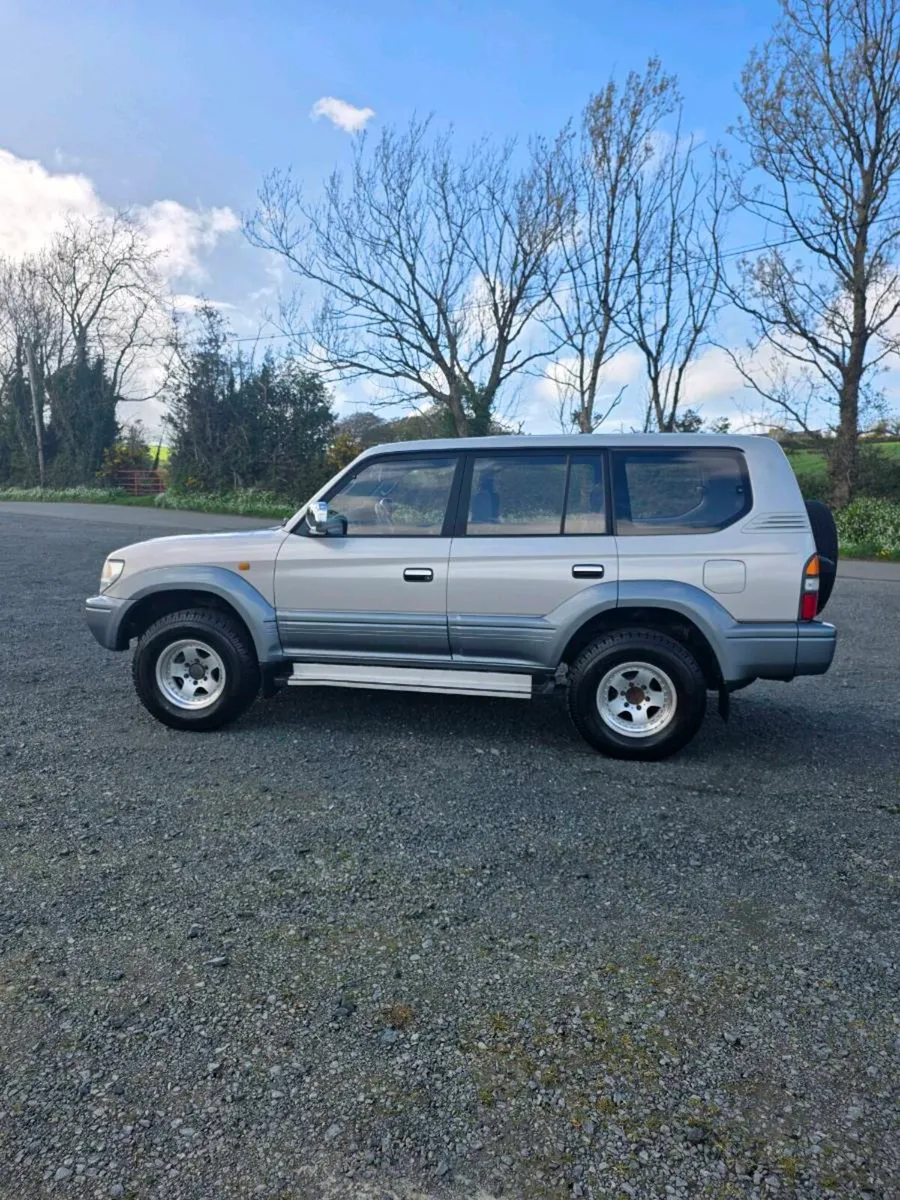 TOYOTA LANDCRUISER PRADO - Image 4
