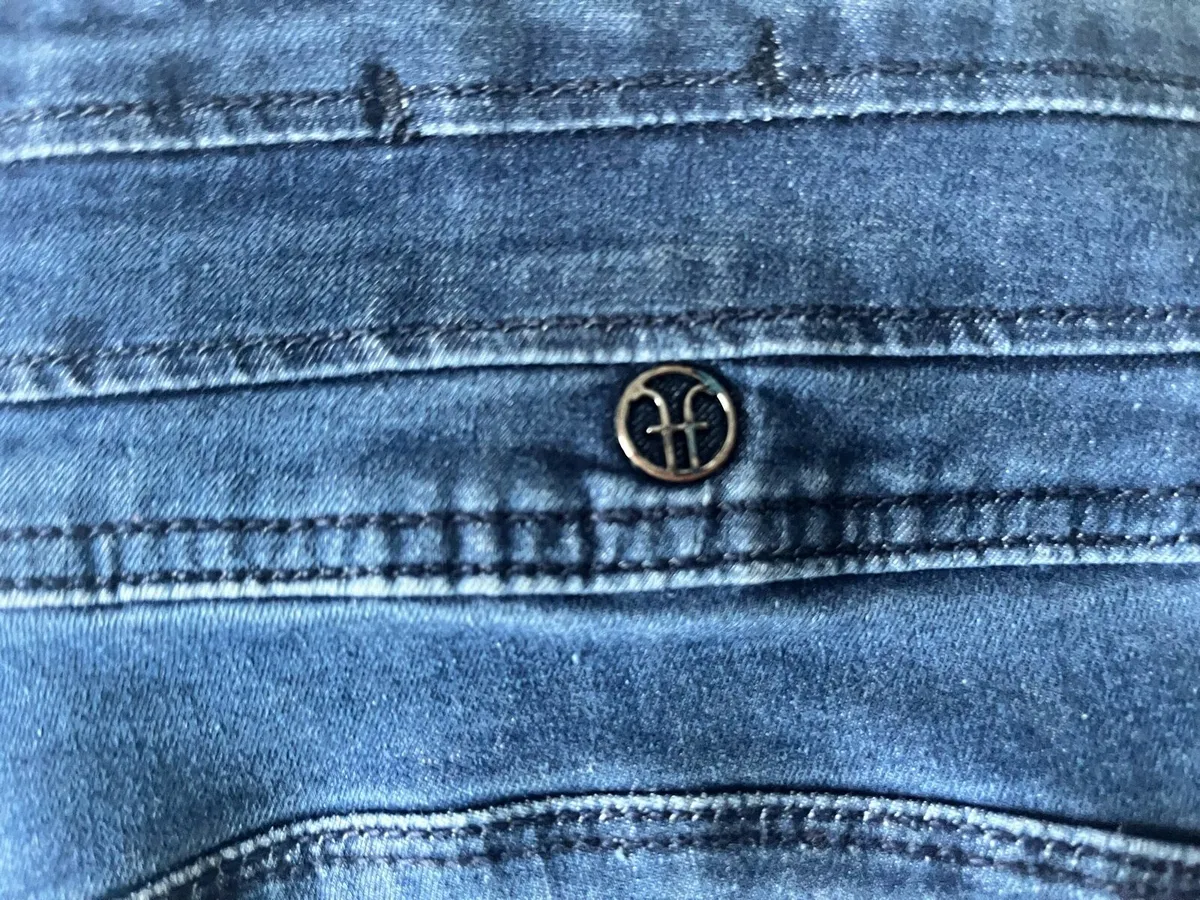 For sale high waisted jeans - Image 3