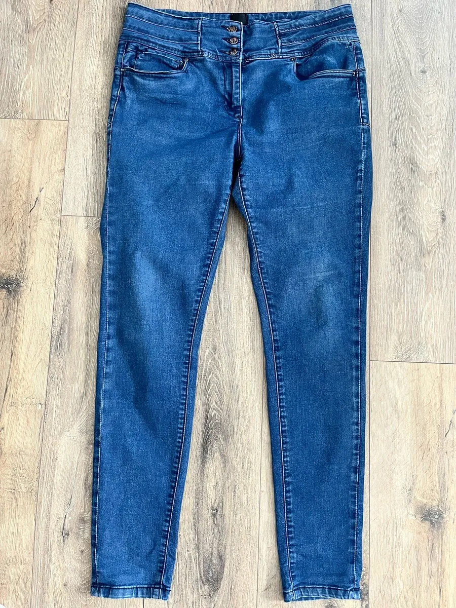 For sale high waisted jeans - Image 1