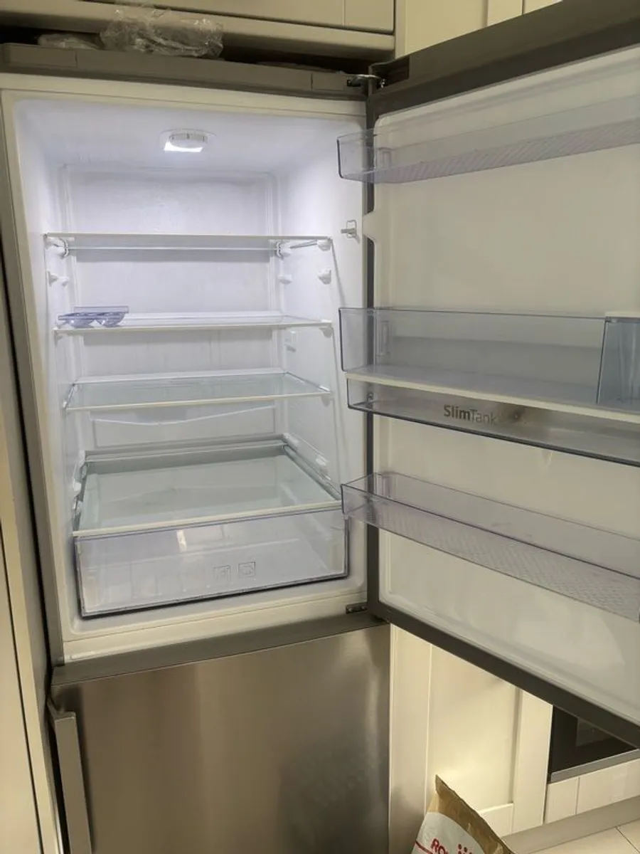 fridge freezer - Image 2