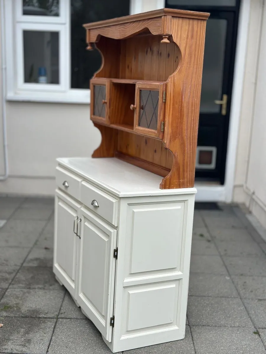 Country dresser - Image 4