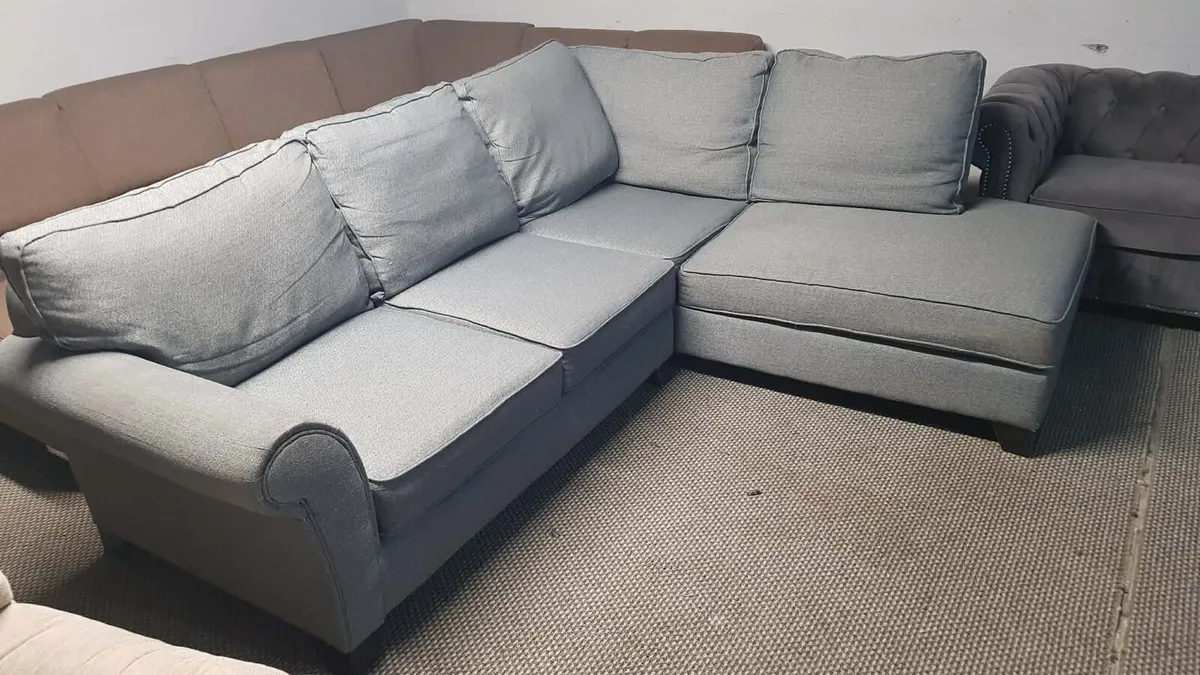 Corner sofa - Image 1