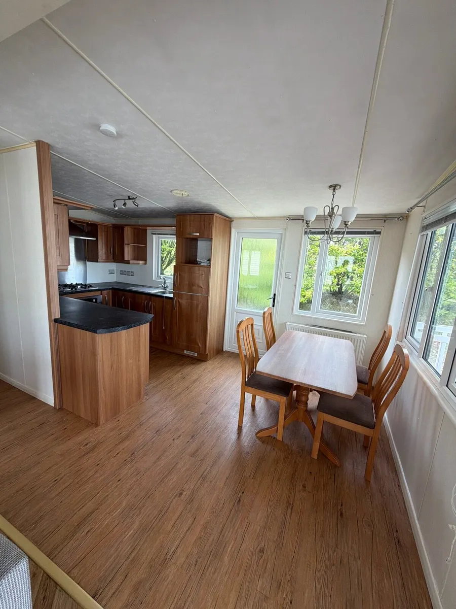 Brentmere Lodge 🔥 33 x 20 / 2 Bedroom - Image 3