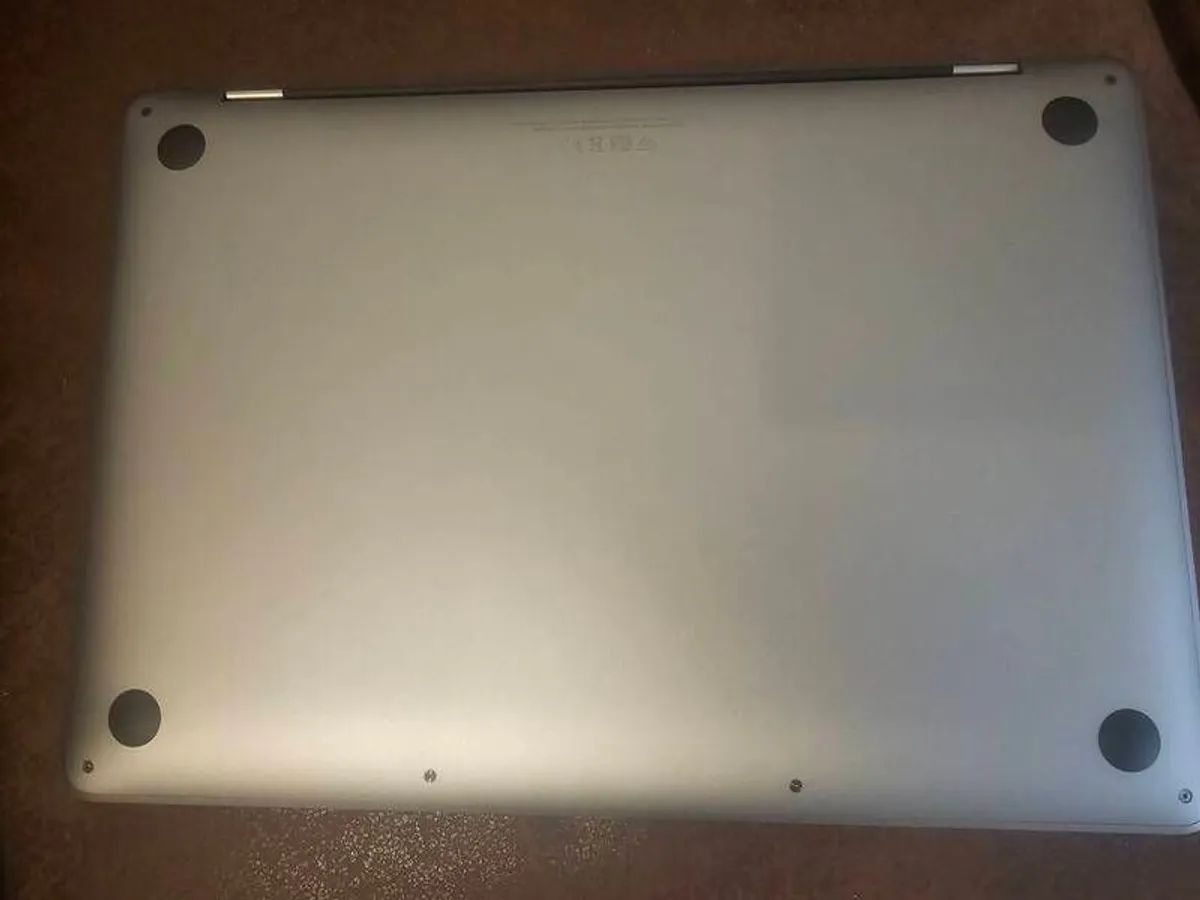 Macbook Pro M2 (13") | 16gb Ram | 512gb Ssd | Like New - Image 3