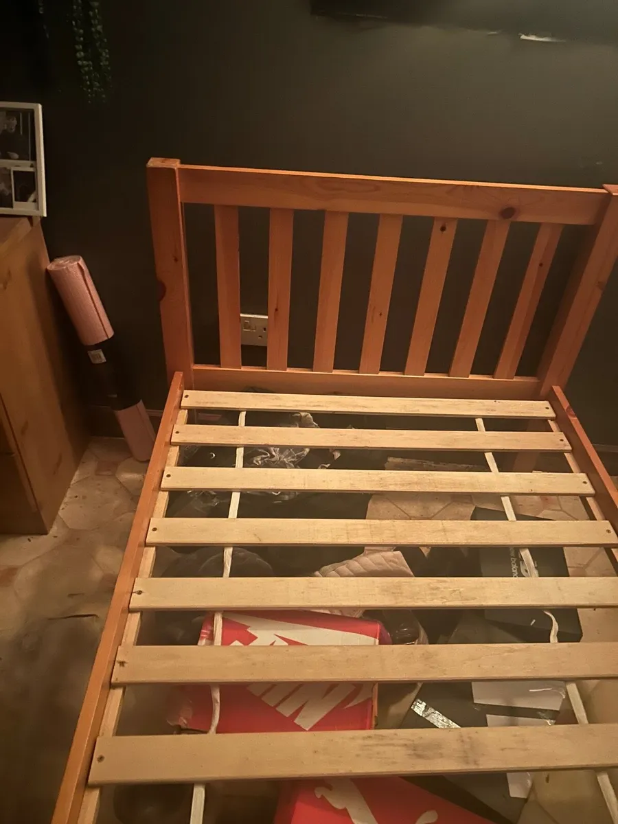 single bed - Image 2