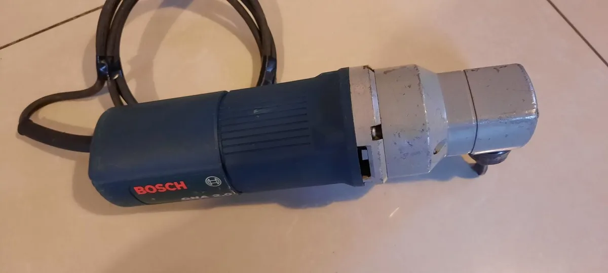 Bosch GNA 2,0 Tin Nibblers 110v - Image 4