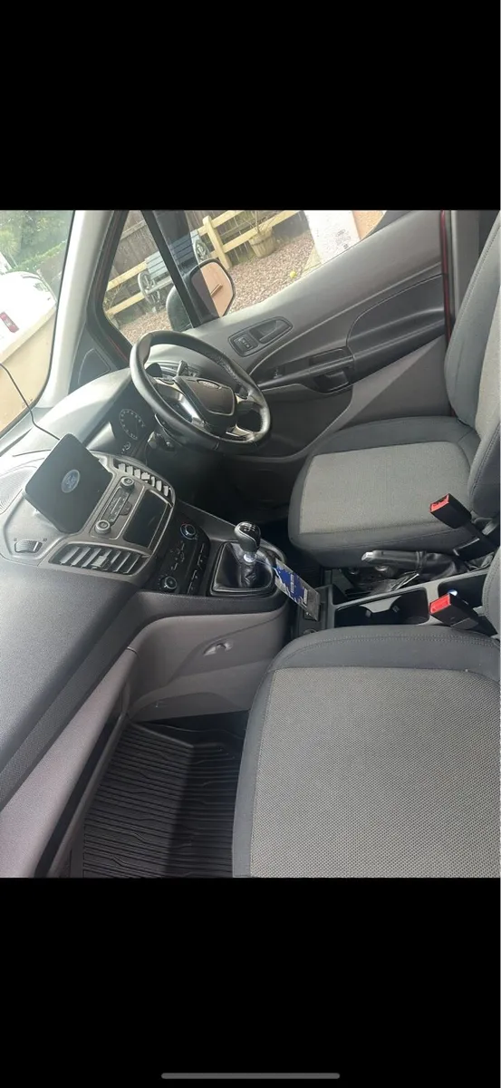 Ford Transit Connect 2019 - Image 3