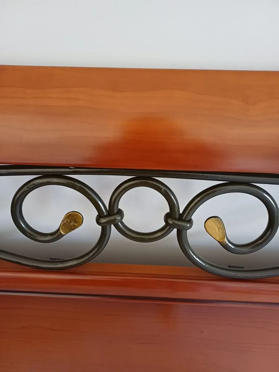 Wood headboard - Image 4