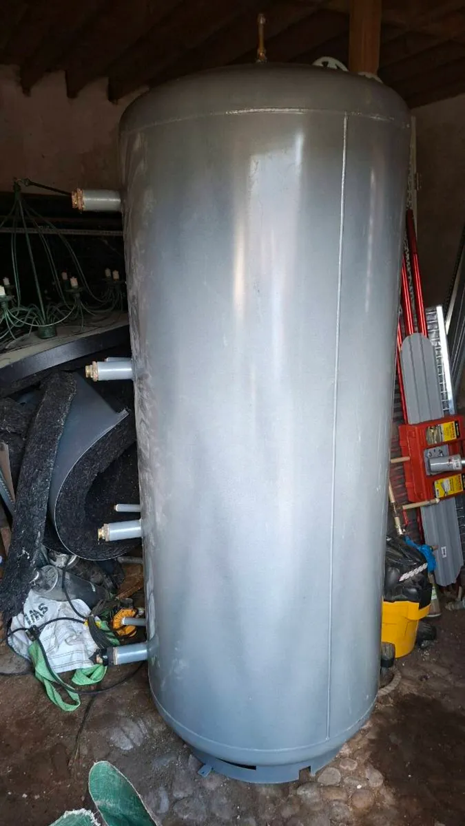 16 kW Hitachi heat pump. - Image 4