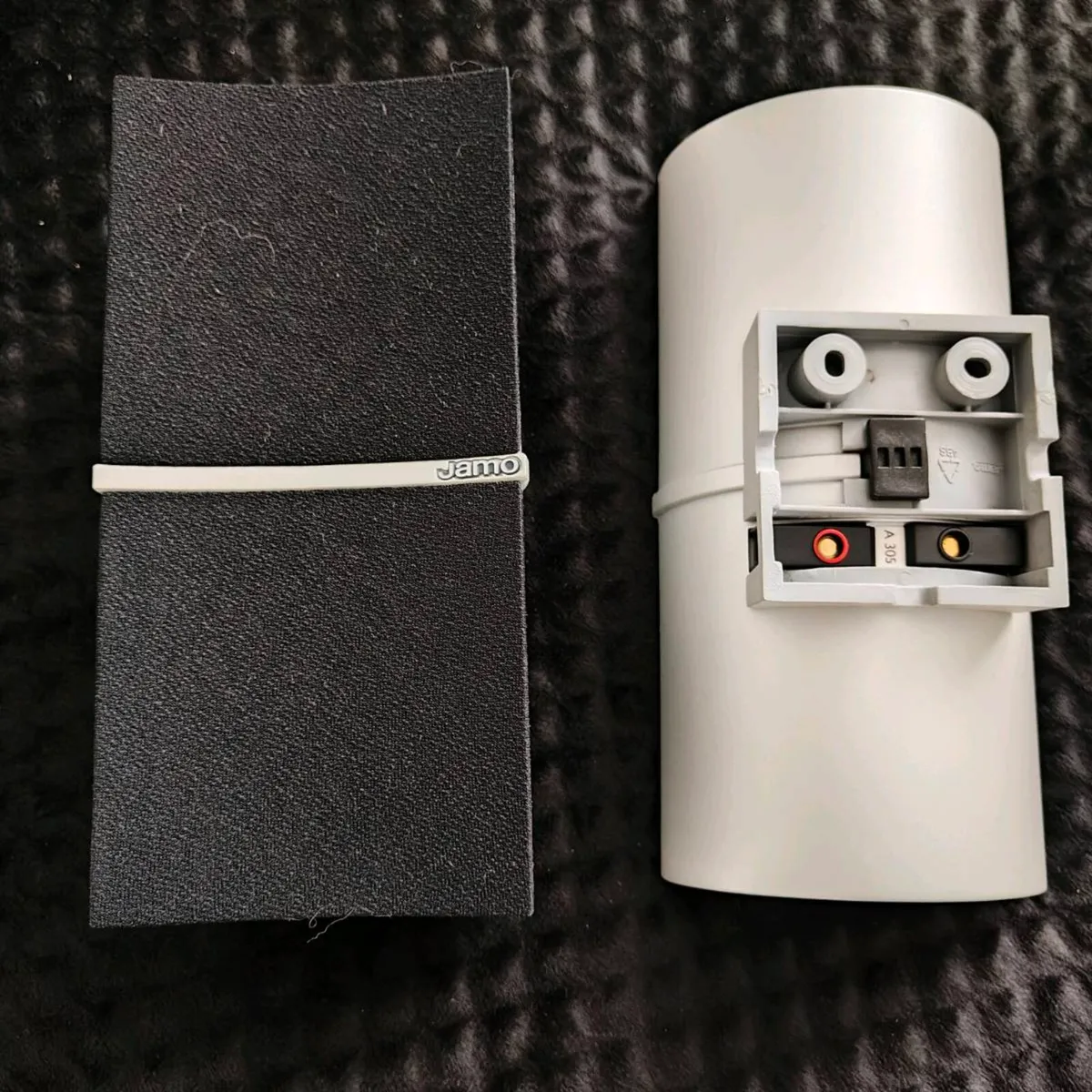 2 x Jamo A305🔊🎶🎵🎶🎵Cinema Surround Speaker🔊🎵 - Image 2