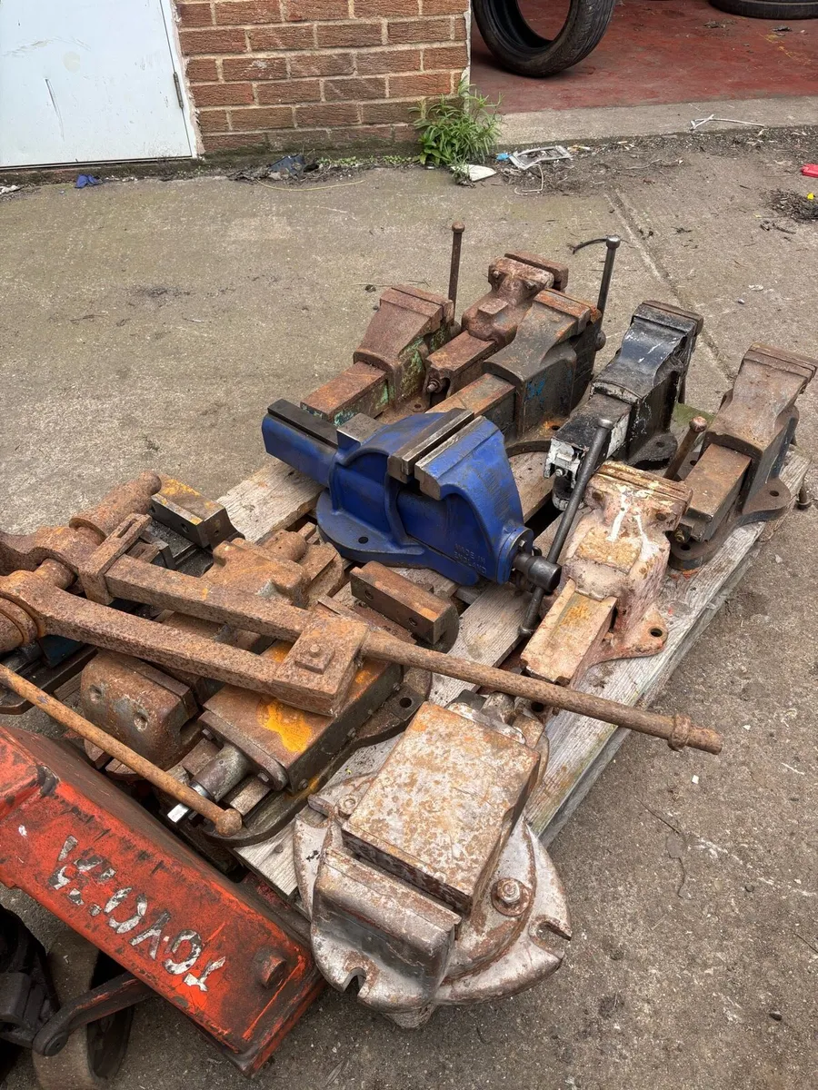 12 VICES  FREE DELIVERY. ON PALLET - Image 1