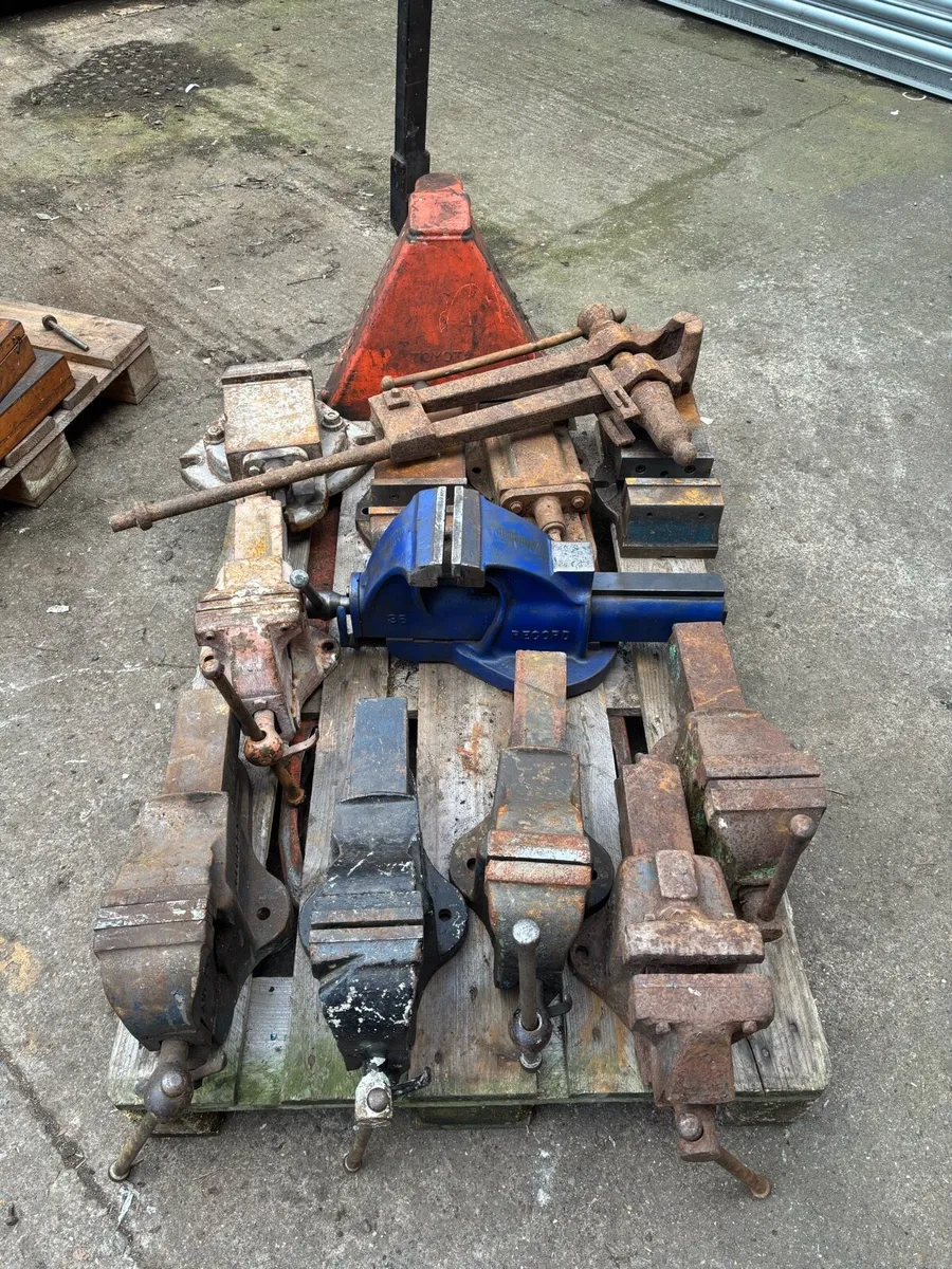 12 VICES  FREE DELIVERY. ON PALLET - Image 3