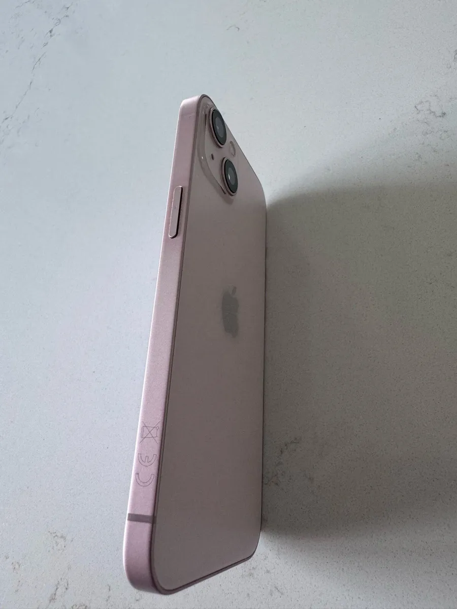 I Phone 13 - Image 2