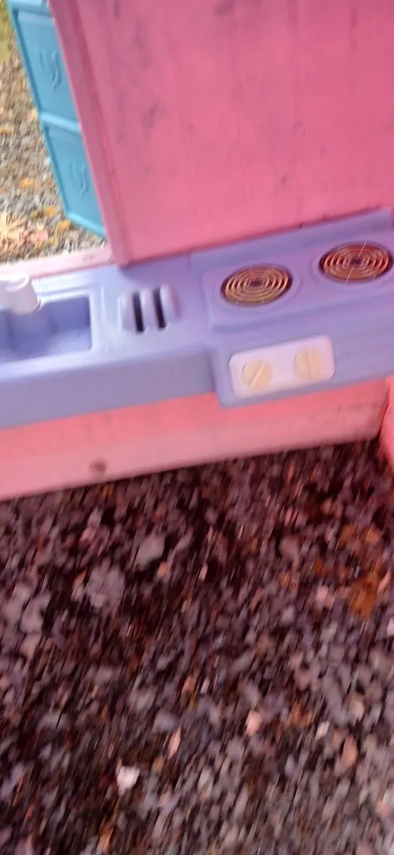 Play house - Image 1