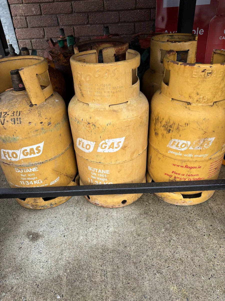 Empty Calor/Flo Gas Bottles - Image 1
