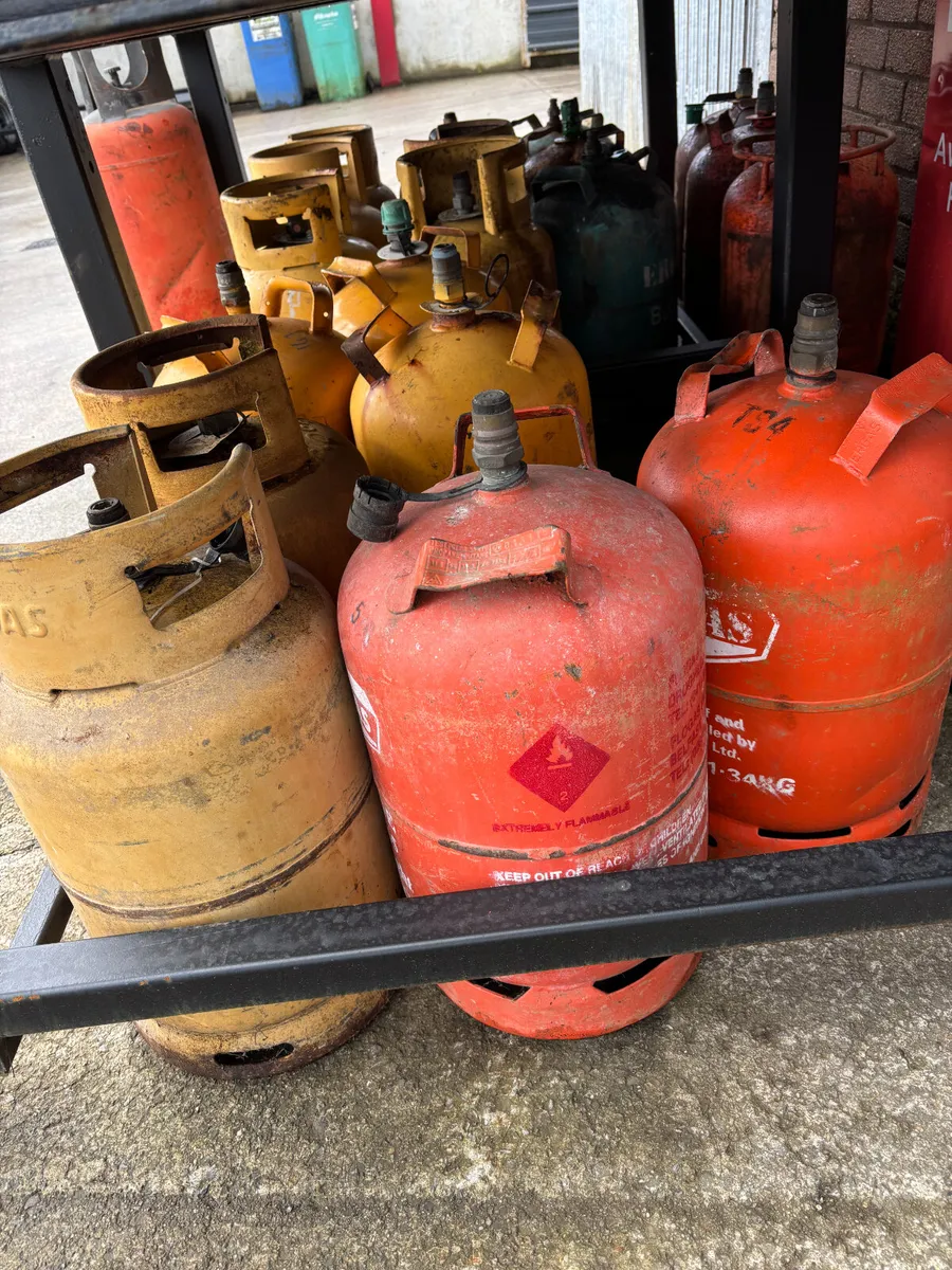 Empty Calor/Flo Gas Bottles - Image 2