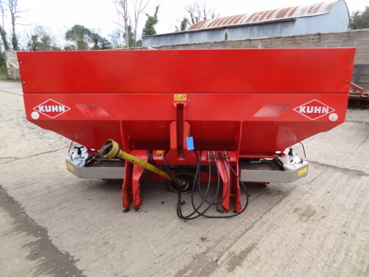 Kuhn MDS 1131 Fertiliser Spreader - Image 2